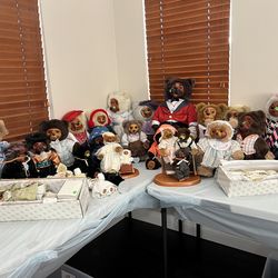 Reseller or Collector Lot 1: 24 Robert Raikes Bears and 2 vintage dolls MAKE OFFER