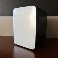 Pre-Owned Frigidaire Mini Fridge