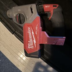 M18  Milwaukee Hammer Drill SDs