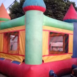 13x13 Castle jumper