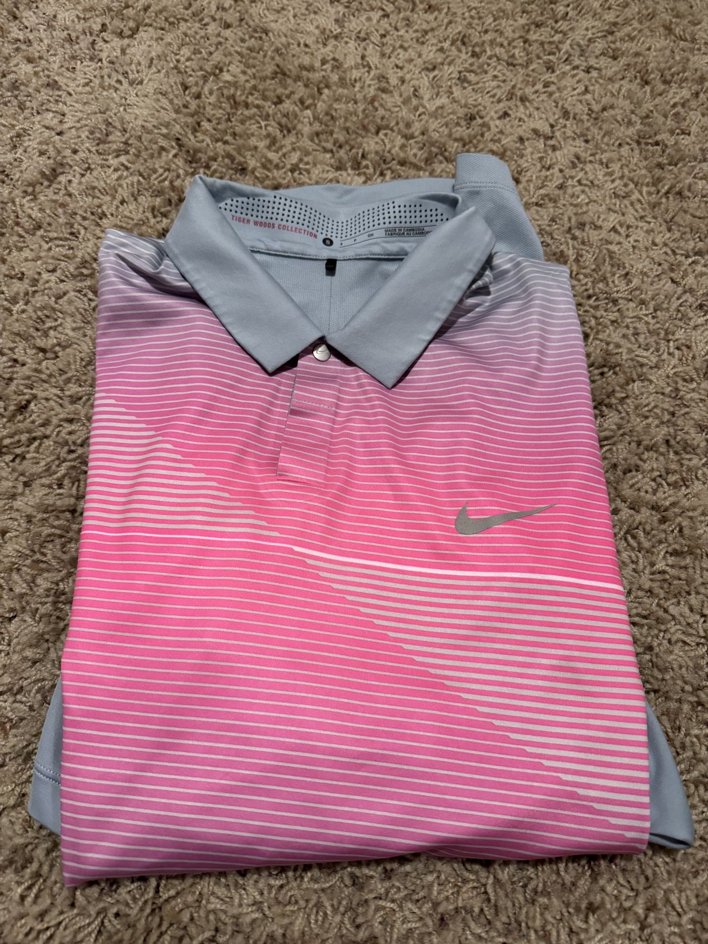 Nike Tiger woods Golf Polo Size SM