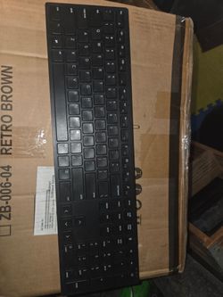 Dell Pro Wireless Keyboards (4 of them)
