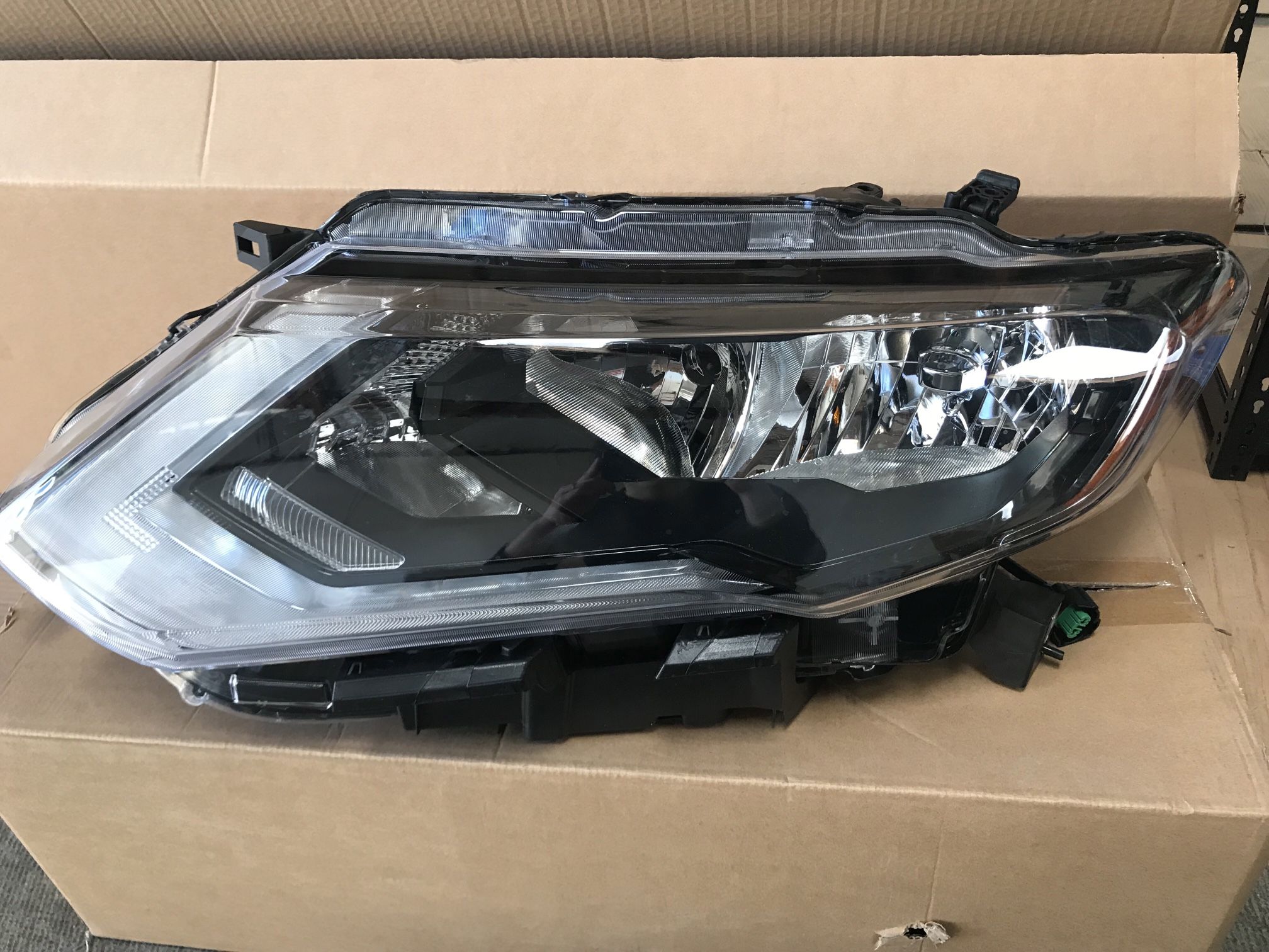 Halogen Headlight For Nissan Rogue Driver Passenger 2017 2018 2019
