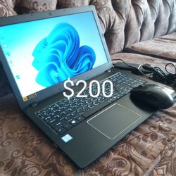 Laptop Acer Aspire E5-575-core i3-12gb Ram-256gb HD SSD Solid 