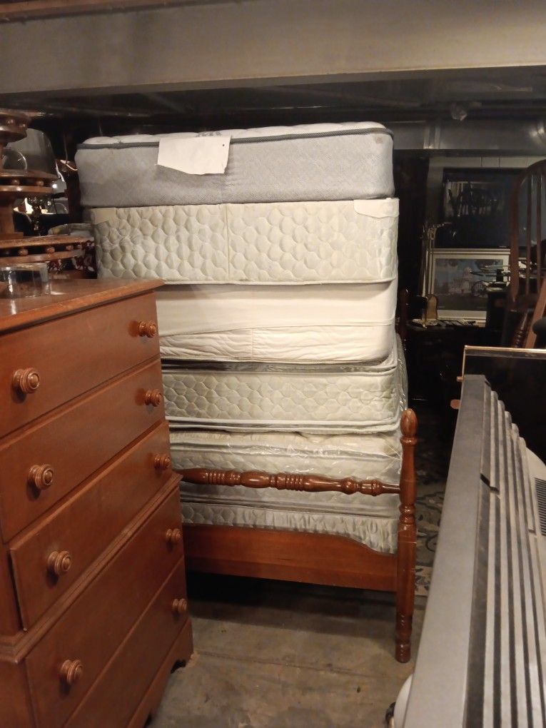 Twin Beds For Sale Like π