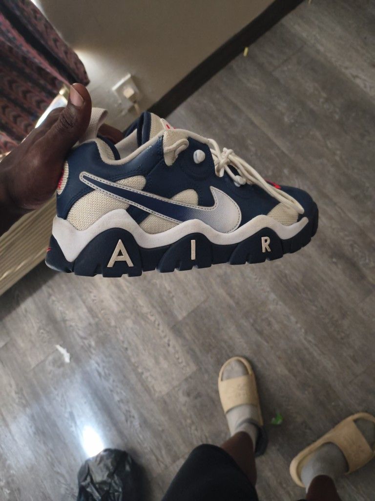 Nike Air Barrage