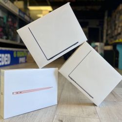 MacBook Air M1, M2, M3, & M4 Available (Take It Home In Payments/ llévalo a casa en pagos 
