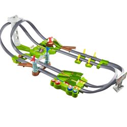 Hot Wheels Mario Kart Circuit Track Set 