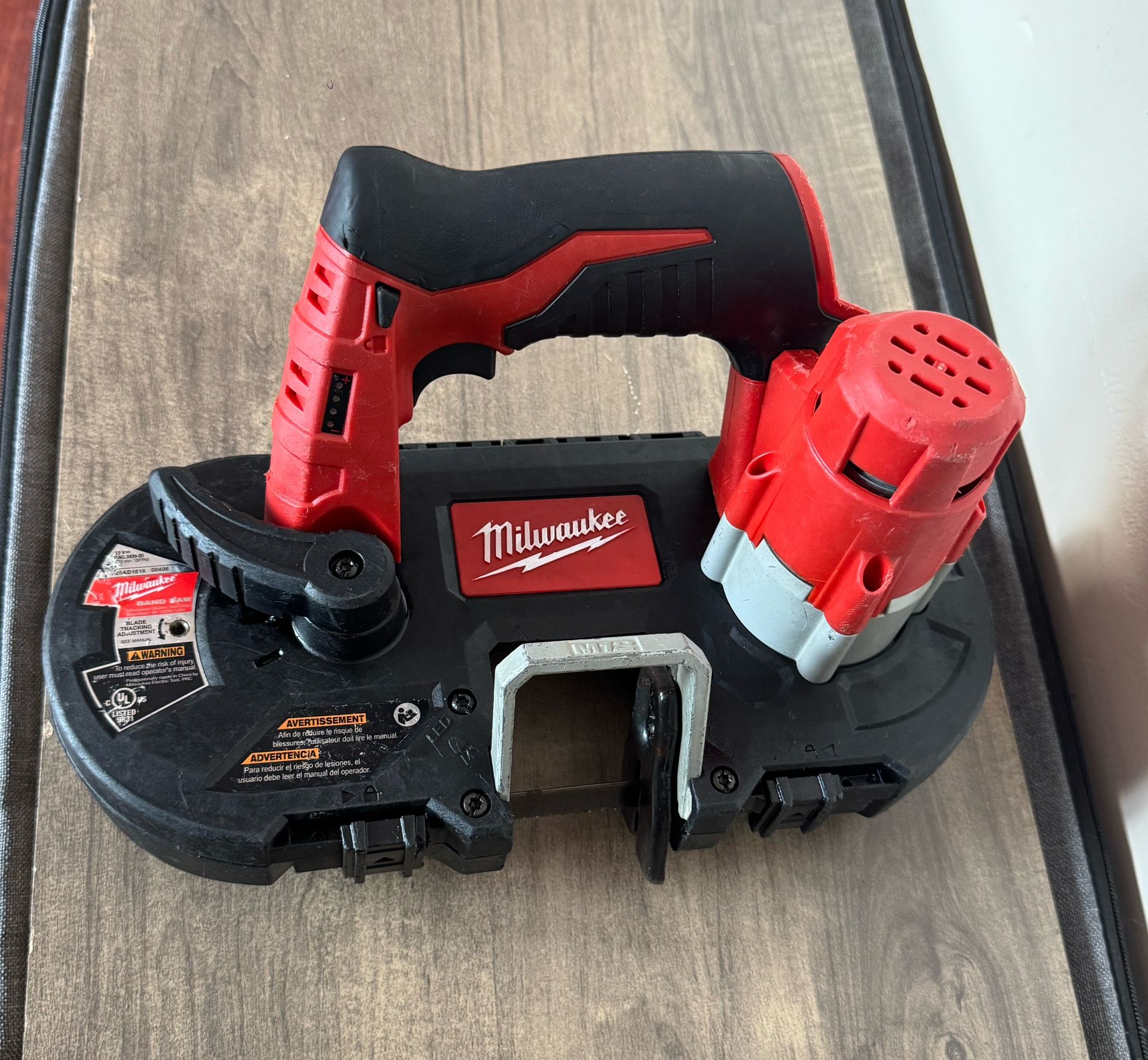 BandSaw Milwaukee M12