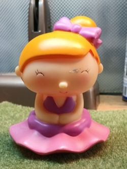 Ballerina Plastic Coin bank. (13)
