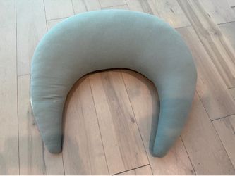 Snuggle Me Feeding Nursing Pillow - Slate Color
