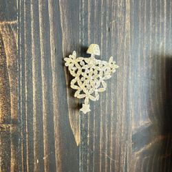 Christmas tree brooch