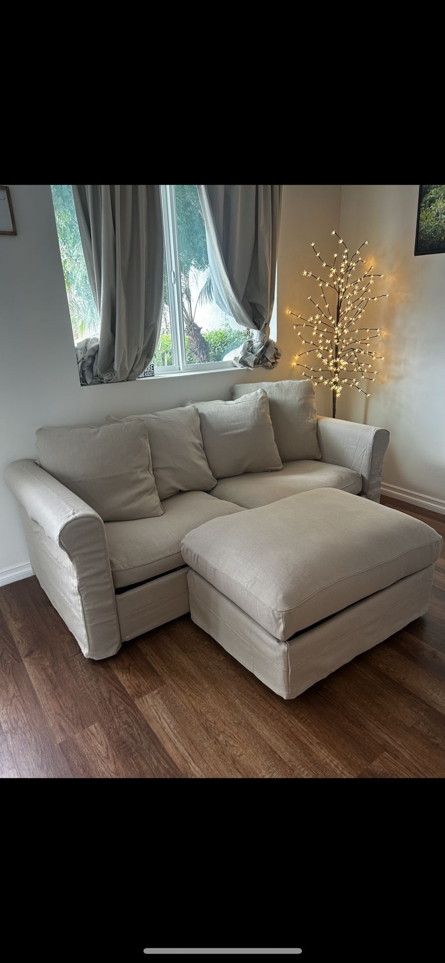 Harlanda Sleeper Sofa Couch