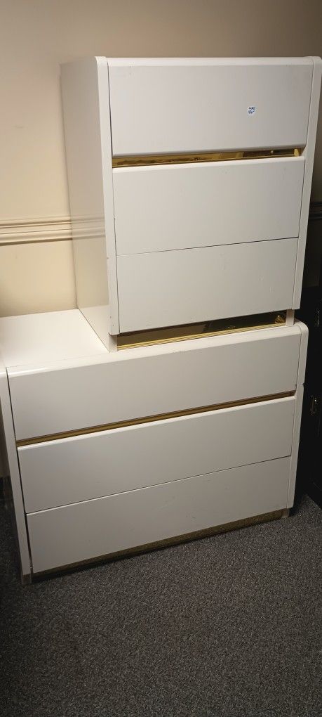 Lane Dresser Set