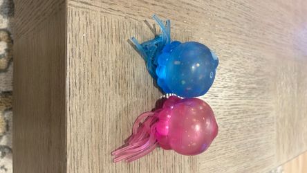 Jellyfish squishy!