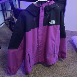 Brand New North Face Starter Jacket Size XL 100$