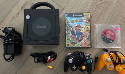 Nintendo GameCube + Games