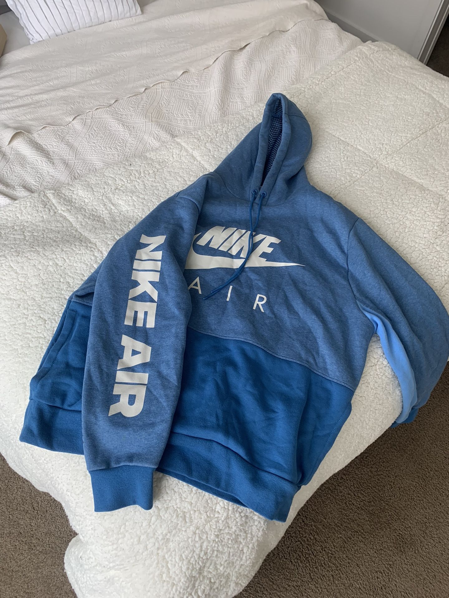Nike Air Hoodie. Size Large.