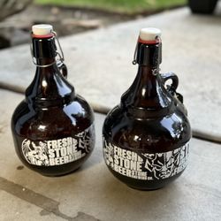 Stone 2L/67.6 FL Growlers 