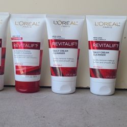 Loreal Revitalift Face Cleanser 