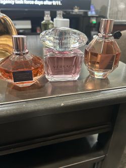 Flowerbomb Flowerbomb nectar and Versace bright crystal