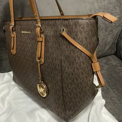 Michael kors $200