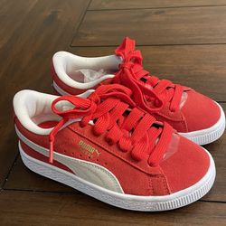 PUMA Boy Sneaker Shoes (Size 13 C)