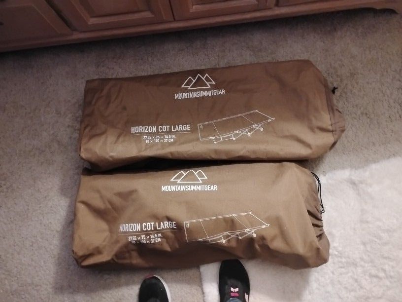 2 Mountainsummitgear Horizon Large Camping Cots