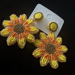 Beautiful Small Beads Sunflower Earrings 