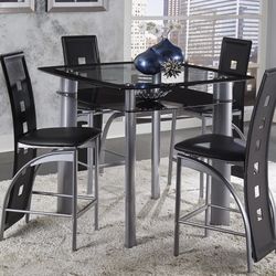 New 5 Piece Dining Room Set 