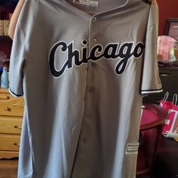 Chicago White Sox Grey Robert 4XL & White Pinstripes Jerseys New With Tags 