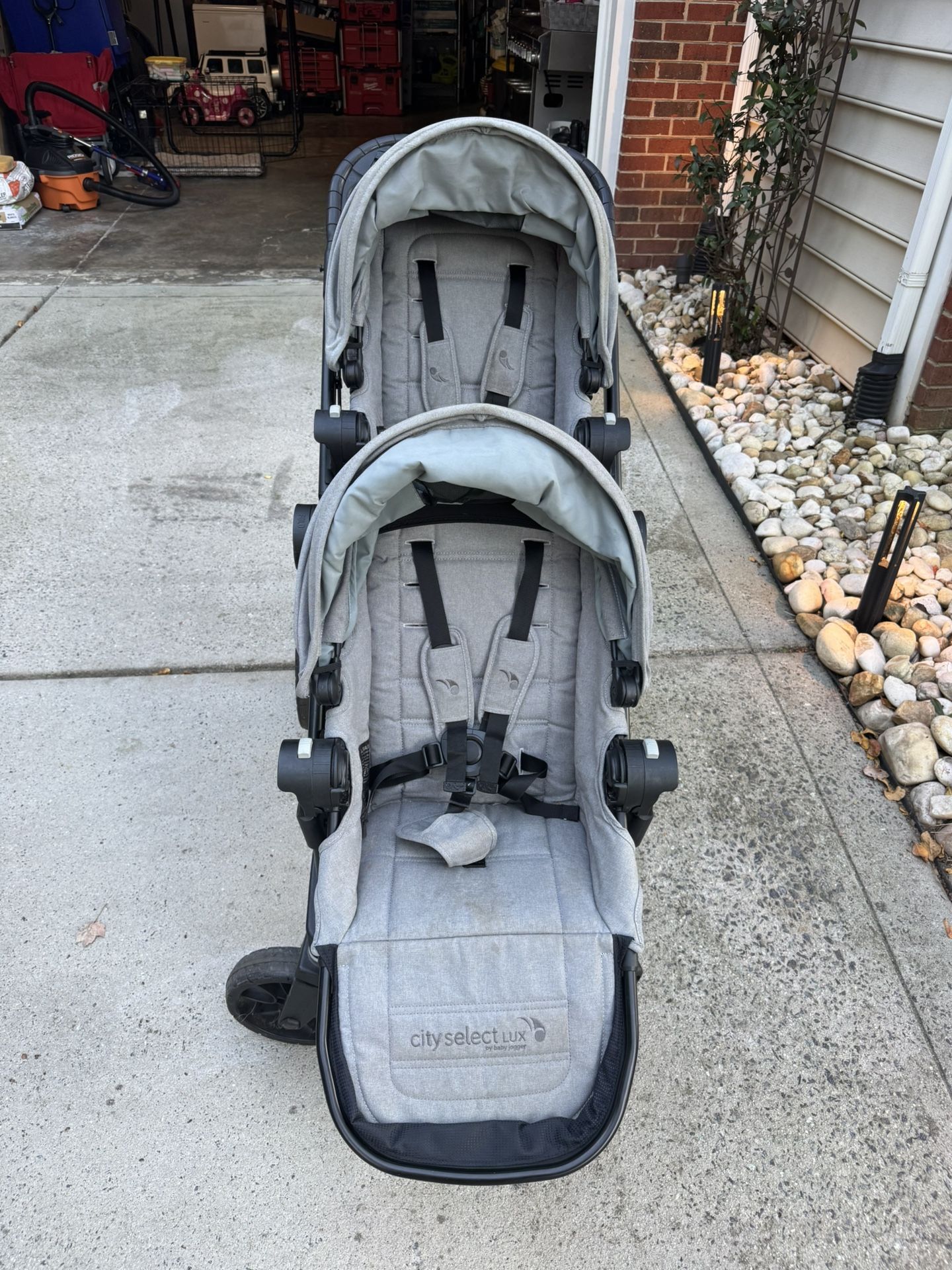 City select LUX Baby Jogger Double Stroller in Slate