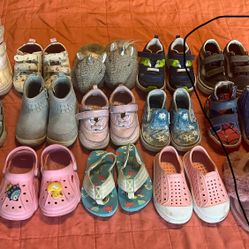 15 Pairs Of Toddler Shoes Size 6 and 7