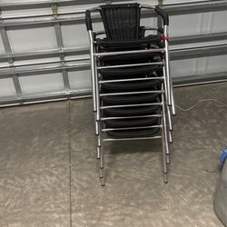 5 Medium Chairs 🪑