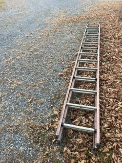 Fiberglass And Aluminum 28’ Ladder