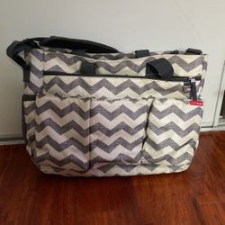 Skip Hop Diaper Bag W/ Changing Pad. $15 Cash Only,pick Up Only 