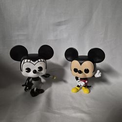 Disney's Minnie figures bundle