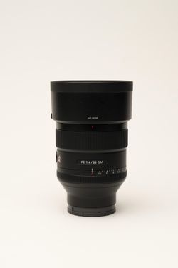Sony G Master FE 85mm f1.4 V1 (Like New)(UV Filter Included)