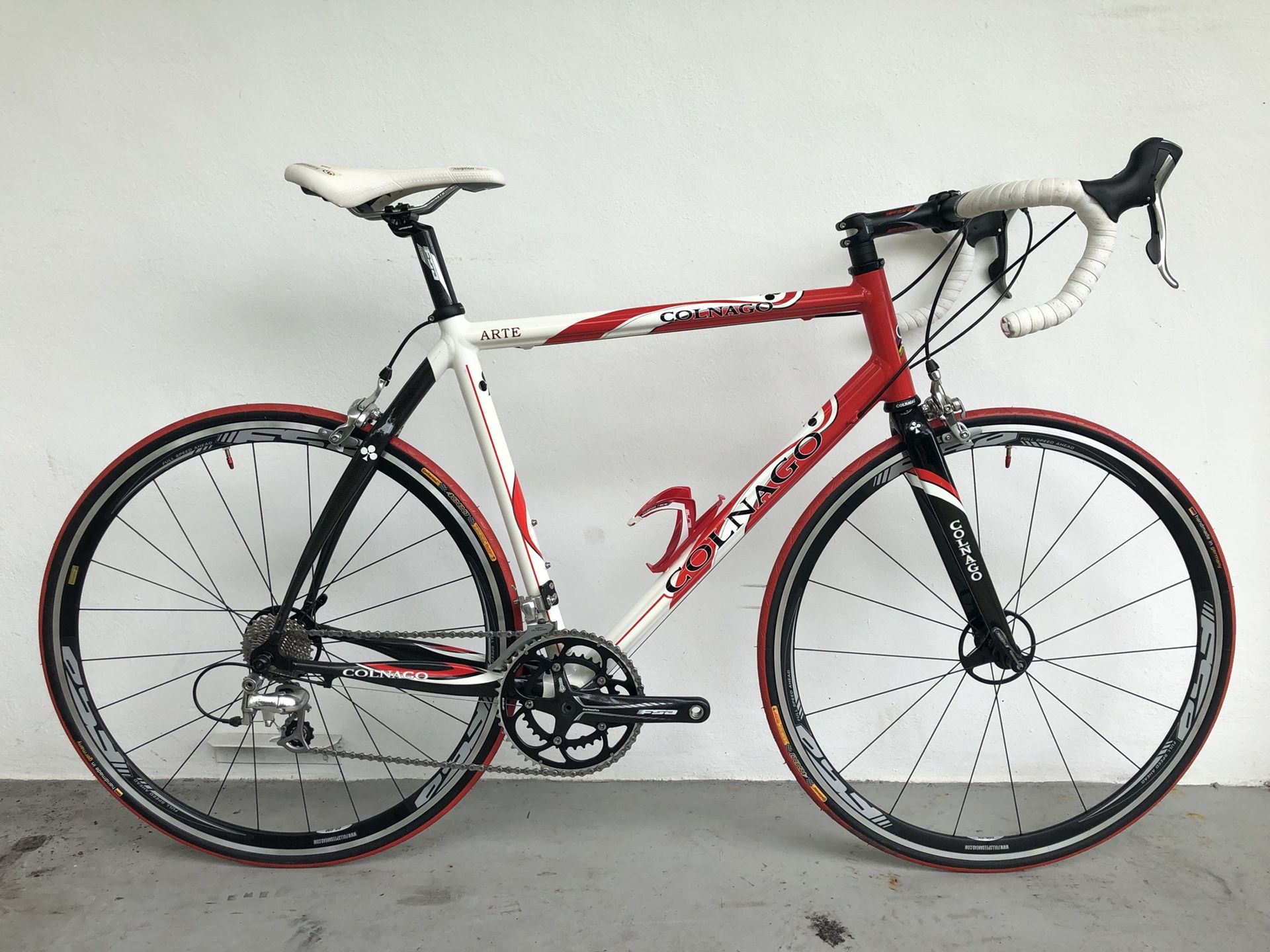 Colnago Arte Aluminum and Carbon Fiber Road Racing Bike Ultegra FSA
