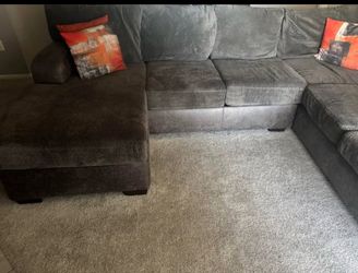 Sectional couch