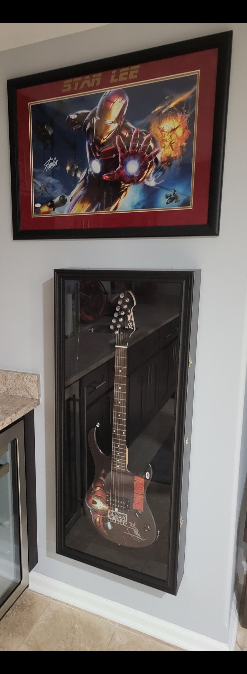 Stan Lee Marvel Guitar (Signed)