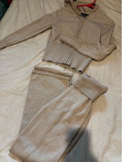 Women’s forever 21 tracksuit L