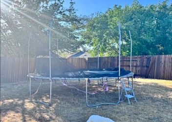14 ' trampoline