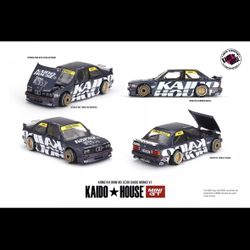 BMW M3 (E30) KAIDO WORKS V1 DARK BLUE "KAIDO HOUSE" 1/64 CAR BY MINI GT KHMG154