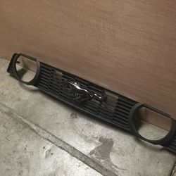 2010-2012 ford mustang grille