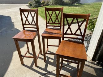 3 Bar Stools