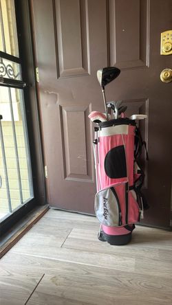 Junior Girls Golf Club Set + Bag – Great Starter Set