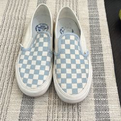 Vans Checkered Slip On’s