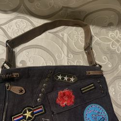 Guess Shoulder Bag / Creative DIY