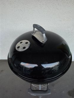 Weber 22in charcoal grill
